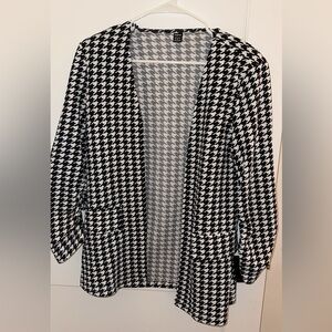 SHEIN Black and White Houndstooth Blazer